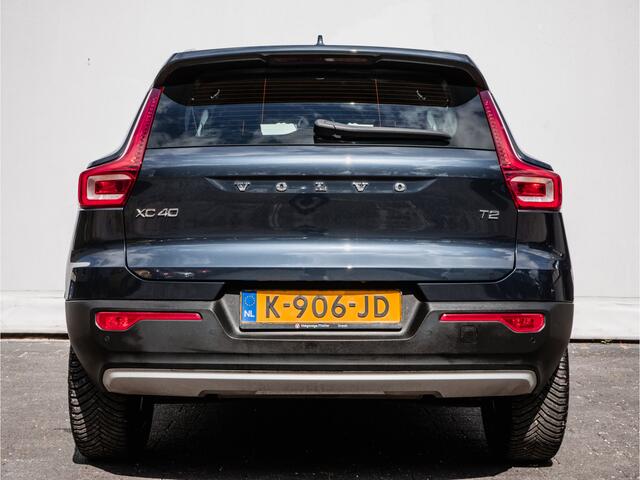 Volvo XC40 1.5 T2 130pk Business Pro Sportstoelen/ Stuur+stoelverwarming/ Camera/ Adapt. cruise/ Blindspot