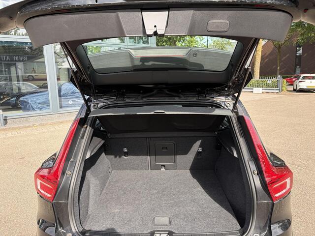 Volvo XC40 Core Recharge SOH 97% | STOEL & STUUR VERWARMING | WARMTEPOMP | ACHTERUITRIJCAMERA | ADAPT. CRUISE CONTROL | 12 MND BOVAG GARANTIE