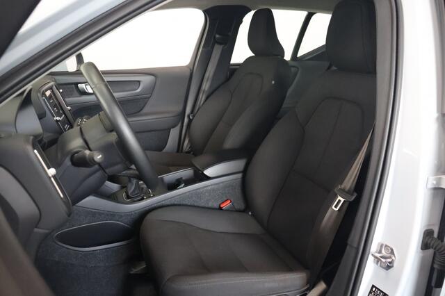 Volvo XC40 1.5 T2 Momentum | Climate Pack | Carplay | Navigatie | LED