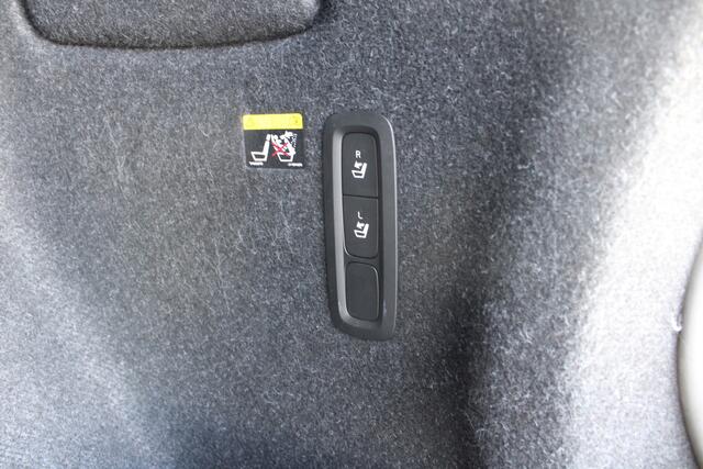 Volvo XC40 D3 150PK Automaat Inscription | Euro6 | Adapt. Cruise | PDC + Camera | Verw. Voorstoelen & Stuurwiel | Keyless |