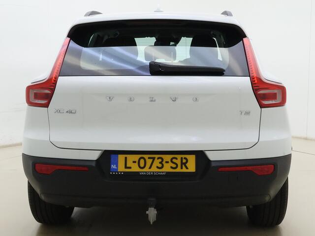 Volvo XC40 T2 129PK Automaat Momentum Core | Trekhaak | Camera | | Navigatie | Carkit | LED
