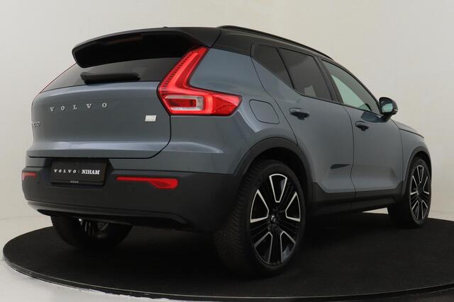 Volvo XC40 T5 RECHARGE R-DESIGN *VOL!* -PANO.DAK|HARMAN/KARDON|POWER-SEAT|360°CAM|BLIS|ADAP.LED|PRIVACY.GLAS|TREKHAAK|21"|ALL-SEASON