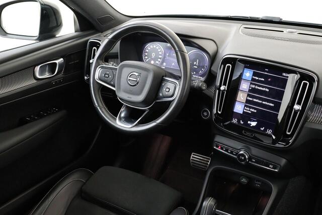 Volvo XC40 T5 RECHARGE R-DESIGN *VOL!* -PANO.DAK|HARMAN/KARDON|POWER-SEAT|360°CAM|BLIS|ADAP.LED|PRIVACY.GLAS|TREKHAAK|21"|ALL-SEASON