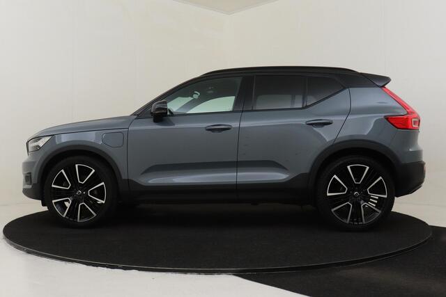 Volvo XC40 T5 RECHARGE R-DESIGN *VOL!* -PANO.DAK|HARMAN/KARDON|POWER-SEAT|360°CAM|BLIS|ADAP.LED|PRIVACY.GLAS|TREKHAAK|21"|ALL-SEASON