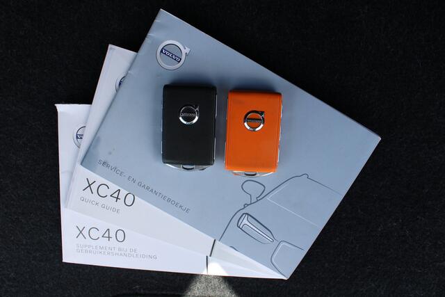 Volvo XC40 T2 130pk Business Pro | Verw. Voorstoelen & Stuurwiel | Camera + PDC | DAB | BLIS | Keyless |