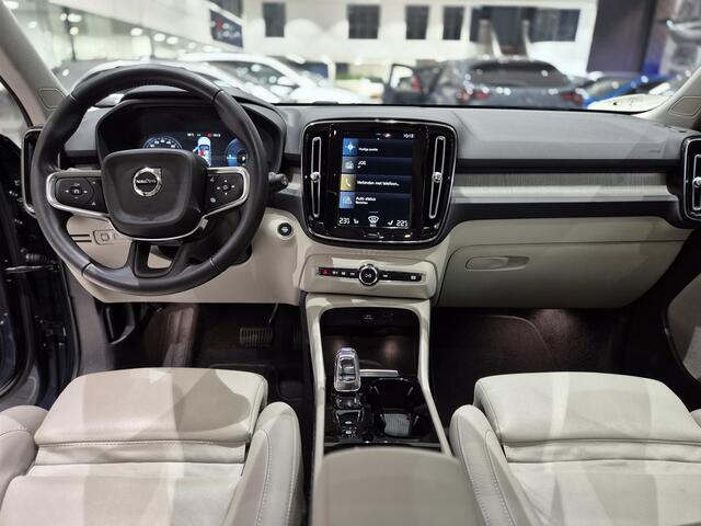 Volvo XC40 1.5 T5 Recharge Inscription | Panoramadak | Leder | 360 Camera | Harman Kardon Audio systeem | Elektrische stoelen |
