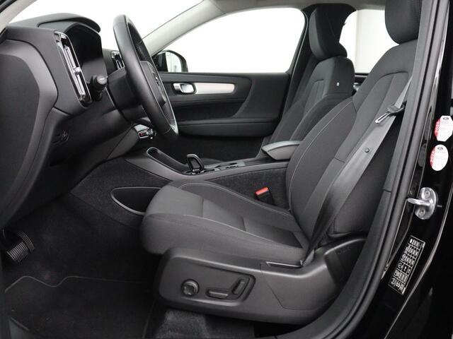 Volvo XC40 1.5 T5 Recharge Momentum Aut. Navi | Virtual display | SOH 89.7% | Cruise Control | Stoelverwarming | Camera | Trekhaak | Stuurverwarming | DAB+ | Carplay