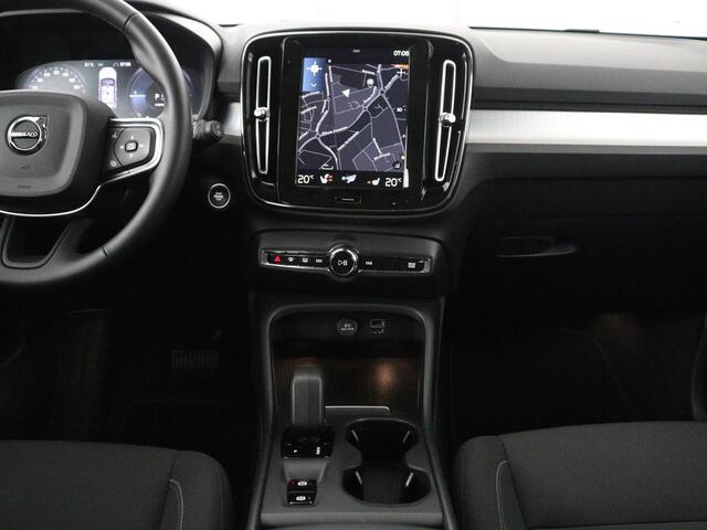Volvo XC40 1.5 T5 Recharge Momentum Aut. Navi | Virtual display | SOH 89.7% | Cruise Control | Stoelverwarming | Camera | Trekhaak | Stuurverwarming | DAB+ | Carplay