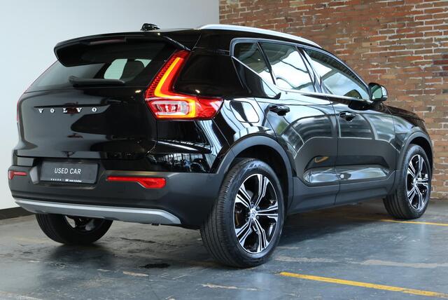 Volvo XC40 T5 Recharge Inscription | Adaptive Cruise Control | 360° Parkeercamera | Parkeersensoren voor + achter | Parkeerverwarming | Harman Kardon Premium Audio | Panoramadak | BLIS | Park Assist Pilot | Stoelverwarming |
