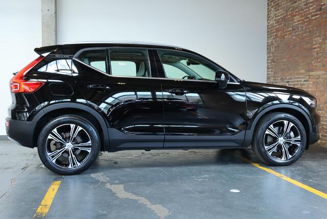 Volvo XC40 T5 Recharge Inscription | Adaptive Cruise Control | 360° Parkeercamera | Parkeersensoren voor + achter | Parkeerverwarming | Harman Kardon Premium Audio | Panoramadak | BLIS | Park Assist Pilot | Stoelverwarming |