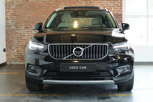Volvo XC40 T5 Recharge Inscription | Adaptive Cruise Control | 360° Parkeercamera | Parkeersensoren voor + achter | Parkeerverwarming | Harman Kardon Premium Audio | Panoramadak | BLIS | Park Assist Pilot | Stoelverwarming |