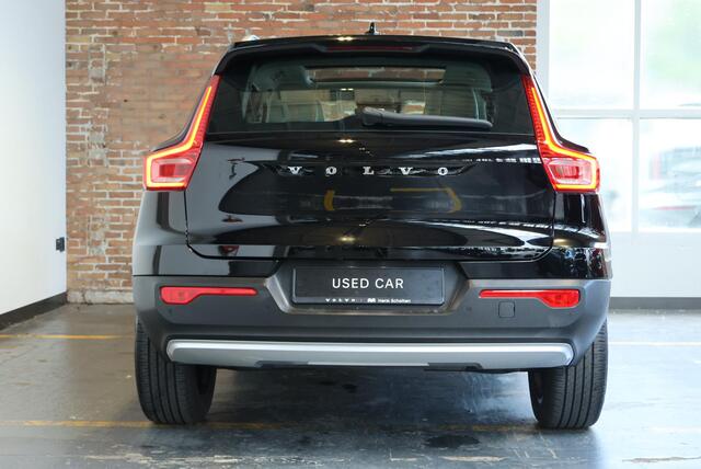 Volvo XC40 T5 Recharge Inscription | Adaptive Cruise Control | 360° Parkeercamera | Parkeersensoren voor + achter | Parkeerverwarming | Harman Kardon Premium Audio | Panoramadak | BLIS | Park Assist Pilot | Stoelverwarming |
