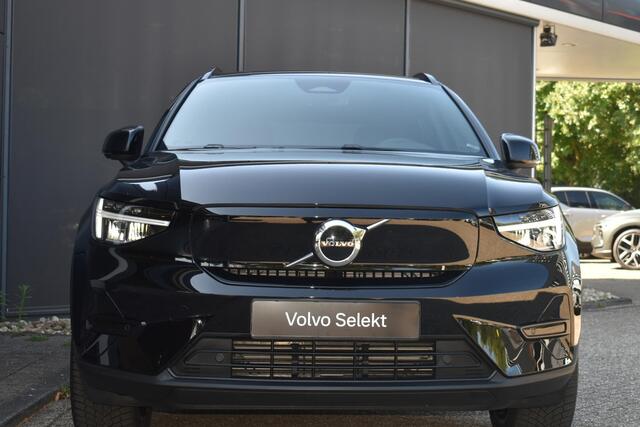 Volvo XC40 Recharge Core | Comfortstoelen | Stoelverwarming | Stuurwielverwarming | Draadloze telefoonlader | Adaptive Cruise Control | Parkeersensoren voor + achter | Parkeercamera |