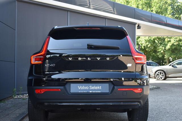 Volvo XC40 Recharge Core | Comfortstoelen | Stoelverwarming | Stuurwielverwarming | Draadloze telefoonlader | Adaptive Cruise Control | Parkeersensoren voor + achter | Parkeercamera |