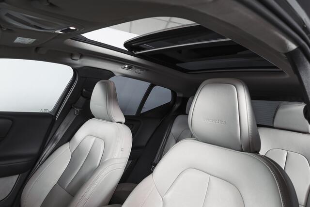Volvo XC40 2.0 T4 190 PK Inscription Orig. NL | S/K-Panodak | Dig. Cockpit | Cruise | Winterpakket | Camera | NAV+App. Connect | ECC | Elek. Klep | Trekhaak | LM 19" |
