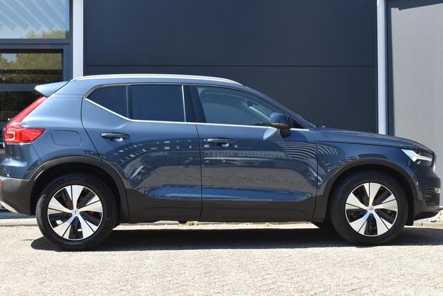 Volvo XC40 T4 Recharge Inscription Expr. | Zwart lederen bekleding | Stoel-/ Stuurwielverwarming | Parkeercamera achter | BLIS | Adaptieve Cruise Control | Standkachel | Trekhaak | Draadloze Telefoonlader | Apple Carplay |