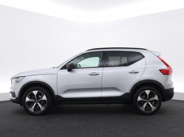 Volvo XC40 2.0 B3 MHEV Ultimate Dark Pano l Harman l 360° l Winterpakket