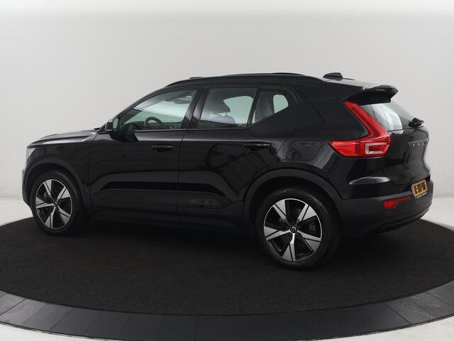 Volvo XC40 Recharge P8 AWD R-Design | SOH 91% | Panoramadak | Leder | Stuur/stoel verwarming | Harman/Kardon | Carplay | 360 Camera | Park assist | Virtueel dashboard | Cruise control