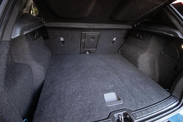 Volvo XC40 Recharge Core - SOH 92% | Stoel/stuurverw. | Camera | Adaptive cruise