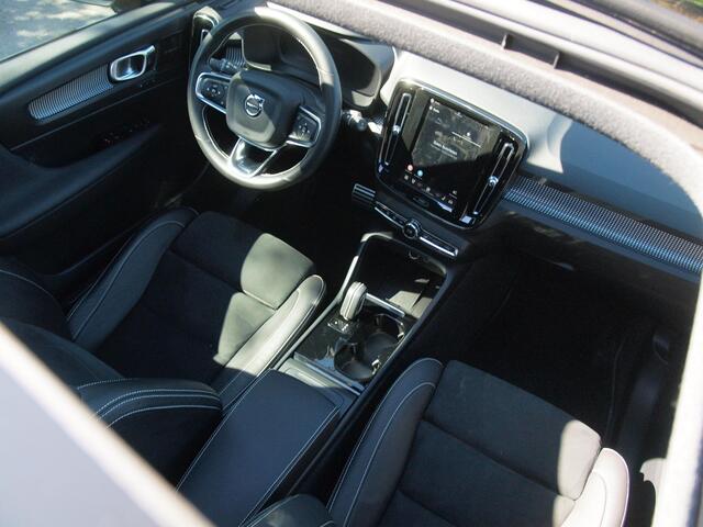Volvo XC40 Recharge P8 AWD R-Design | Panoramadak | Harman Kardon | 360 Camera | Apple Carplay | NL-Auto |