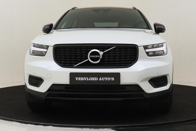 Volvo XC40 T5 TWIN ENGINE R-DESIGN -PANO.DAK|POWER-SEATS|CLIMATE.PRO|CAMERA|PRIVACY.GLAS|VERW.VOORUIT|TREKHAAK|19"|ALL-SEASON|DEALEROH.