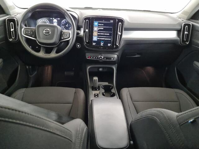 Volvo XC40 1.5 T2 Business Pro | Adaptieve Cruise Control | Parkeercamera | 19" Velgen | DAB | Dodehoek Detectie | Apple CarPlay & Android Auto | Navigatie |