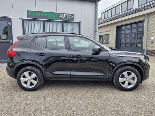 Volvo XC40 T2 Momentum | Camera | Lane keeping Aid | Apple carplay