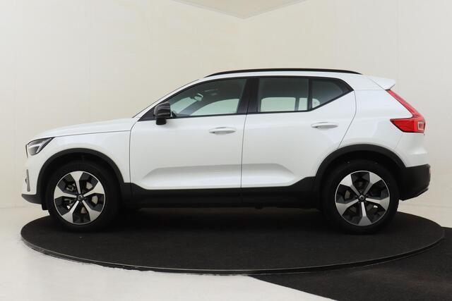 Volvo XC40 B4 (M-HYBRID) PLUS DARK -HARMAN/KARDON|CAMERA|ADAP.CRUISE|POWER-SEATS|VERW.VOORRUIT|TREKHAAK|19"
