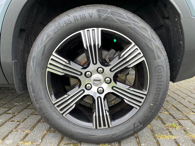 Volvo XC40 2.0 B4 Inscription Automaat | Rijklaar incl 12 mnd Bovag | 360 camera Keyless entry Stuurverwarming Hout