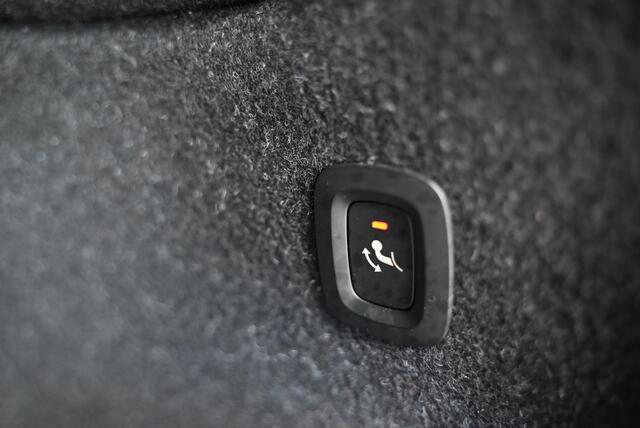 Volvo XC40 1.5 T5 Recharge R-Design SOH 84,15%