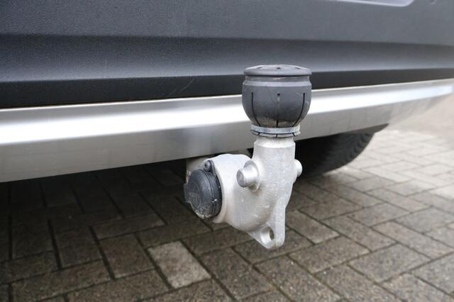 Volvo XC40 1.5 T3 Automaat INSCRIPTION / Leder / Trekhaak 1600 KG