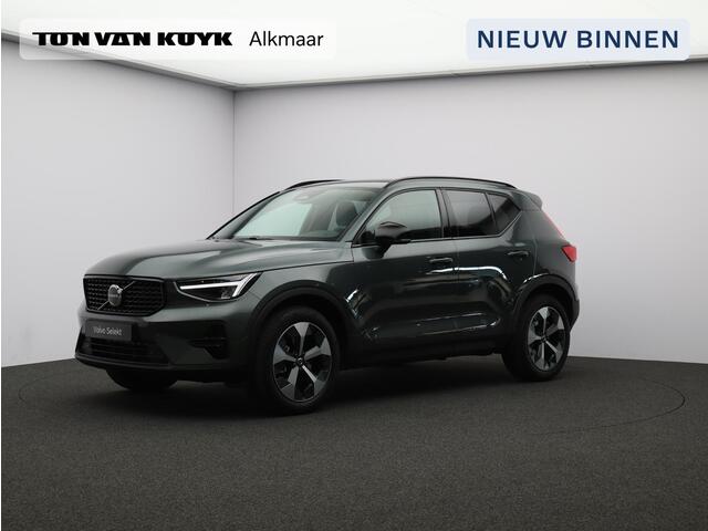 Volvo XC40 2.0 B4 Plus Dark / Pano. dak / Elektr. stoelverstelling / Stoel- + stuurwielverwarming / Harman Kardon Audio / BLIS
