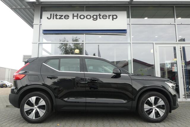 Volvo XC40 1.5 T4 Plug-in hybrid Essential Bright WINTER PACK, CRUISE, CLIMA, NAVI, CAMERA, PDC V&A, APPLE CARPLAY/ANDROID AUTO, 24.918KM
