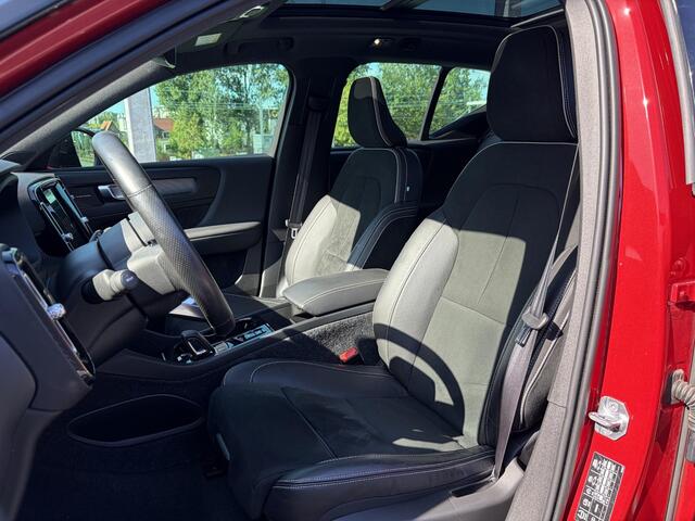 Volvo XC40 1.5 T5 Twin Engine R-Design PHEV, Automaat, Unieke KM-Stand / Trekhaak semi elektrisch wegklapbaar, Stuur-en stoelverwarming / Memory seats / 360 graden camera / Panorama dak / 19" wielen