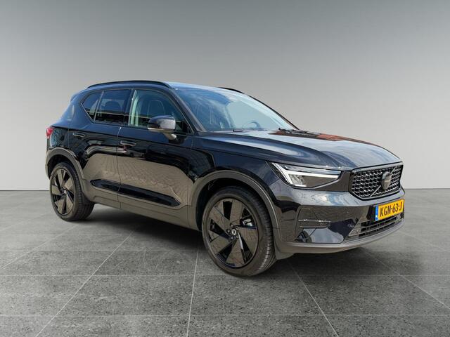 Volvo XC40 2.0 B4 Plus Black Edition l Panoramadak l 360 camera l Trekhaak