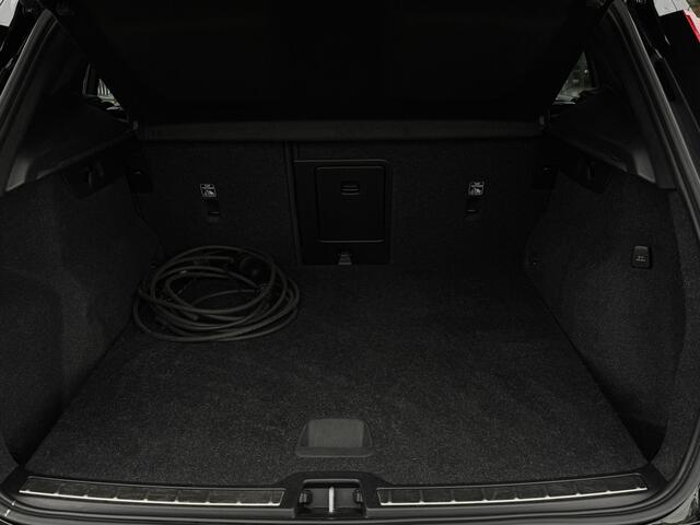 Volvo XC40 1.5 T4 PHEV Plus Bright Leder | Adaptive Cruise | SOH 94%