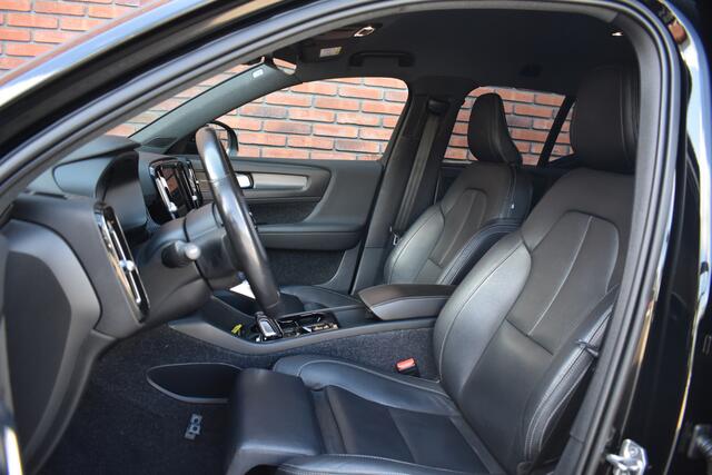 Volvo XC40 T5 211PK Twin Engine R-Design | Trekhaak | Climate Pack | Harman & Kardon