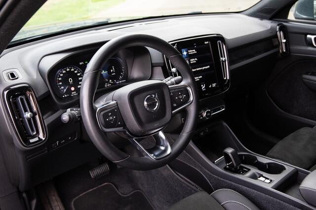 Volvo XC40 1.5 T4 Plug-in hybrid Core Bright , Carplay, Achteruitrijcamera, Stoel/stuurverwarming,