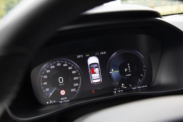 Volvo XC40 1.5 T4 Plug-in hybrid Core Bright , Carplay, Achteruitrijcamera, Stoel/stuurverwarming,