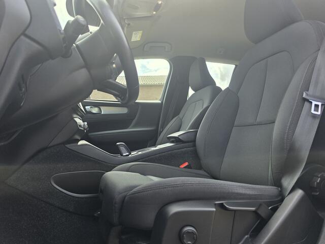 Volvo XC40 1.5 T2 Business Pro | Apple Carplay/Android | 2-zone Electronic Climate | Led | Navi |