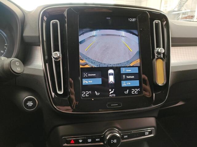 Volvo XC40 1.5 T4 RECHARGE R-DESIGN EXPRESSION (86% SOH) I P-CAMERA I NAVIGATIESYSTEEM I STOELVERWARMING