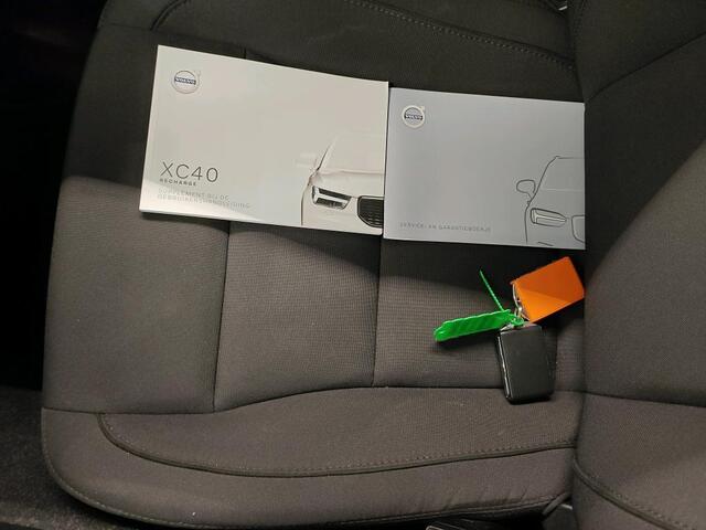 Volvo XC40 1.5 T4 RECHARGE R-DESIGN EXPRESSION (86% SOH) I P-CAMERA I NAVIGATIESYSTEEM I STOELVERWARMING