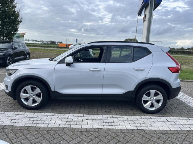 Volvo XC40 T2 Momentum | Parkeercamera | Climate Control | Apple Carplay |