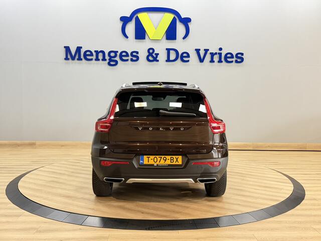 Volvo XC40 1.5 T5 Twin Engine Inscription Airco ECC | Panorama | Trekhaak | Virtual | 360 Camera | Apple Carplay | Isofix