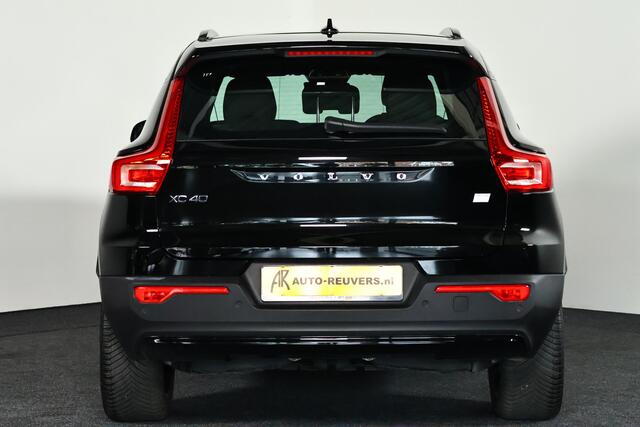 Volvo XC40 Recharge Plus 70 kWh / Navigatie / Pilot Assist / CarPlay / 4S Band