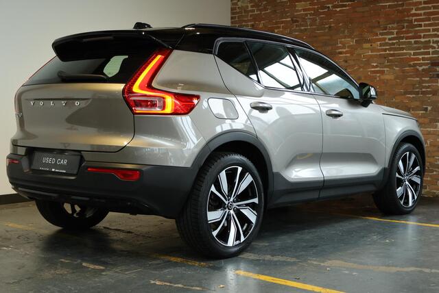 Volvo XC40 T4 Recharge R-Design | Adaptive Cruise Control | Parkeersensoren voor + achter | Parkeercamera | 20'' Lichtmetalen velgen | Dealeronderhouden | Navigatie | 1ste Eigenaar | Lederen Bekleding | Stoelverwarming