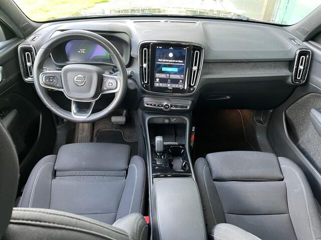 Volvo XC40 Recharge Plus 70 kWh | Rijklaar incl 12 mnd Bovag | SoH 93% Warmtepomp Sportstoelen Keyless DAB Trekhaak