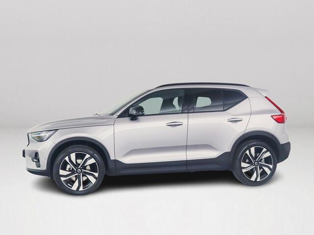 Volvo XC40 B4 Plus Dark | Panoramadak | 360° camera | Harman Kardon | Stoel- en stuurverwarming | Trekhaak