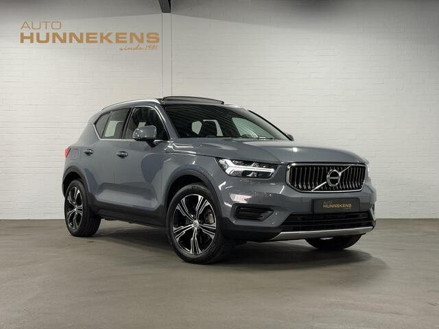 Volvo XC40 1.5 T4 Recharge Inscription Expression Open dak | Stuur-/Stoelverwarming | Achteruitrij camera | Cruise control | Keyless | 19" wielen