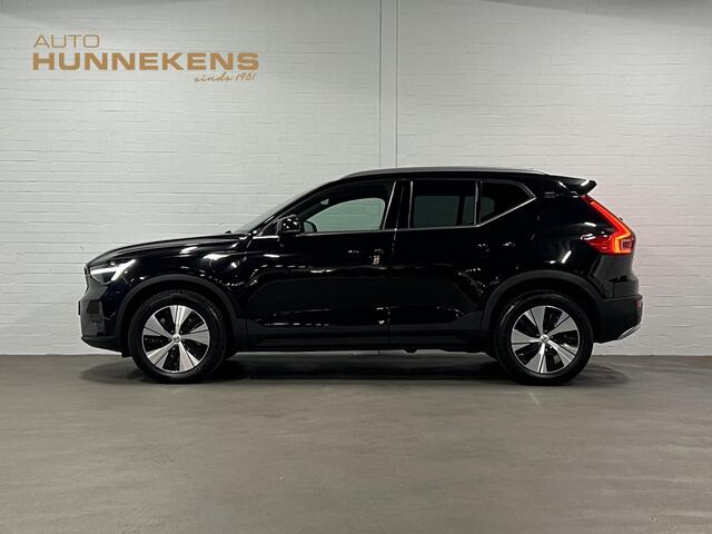 Volvo XC40 1.5 T4 Plug-in hybrid Core Bright Adapt. cruise | Stuur-/stoelverwarming | Achteruitrij camera | Dode hoek assistent | Carplay
